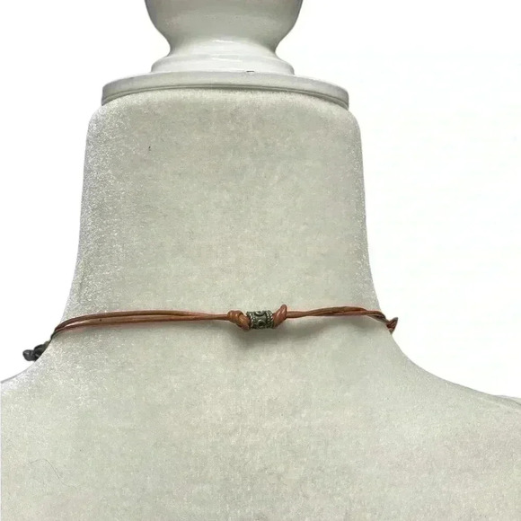 Bohemian Around the World .925 Leather Precious Stone Necklace - Picture 10 of 11